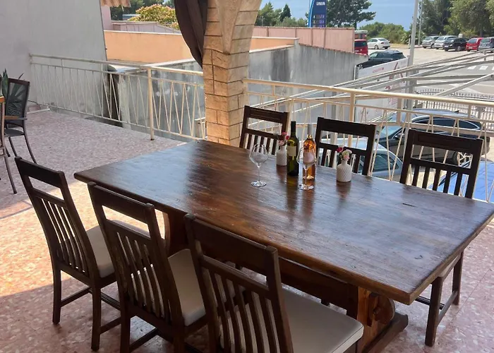 Mare Apartment *