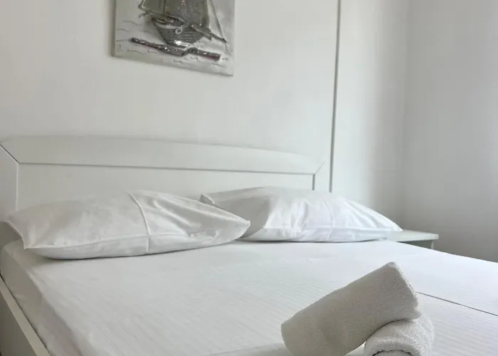 Mare Apartment *