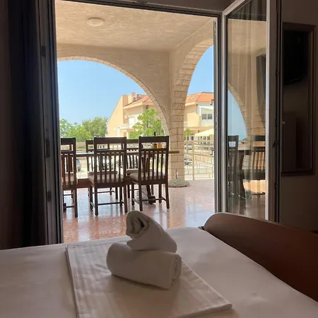 Mare Makarska